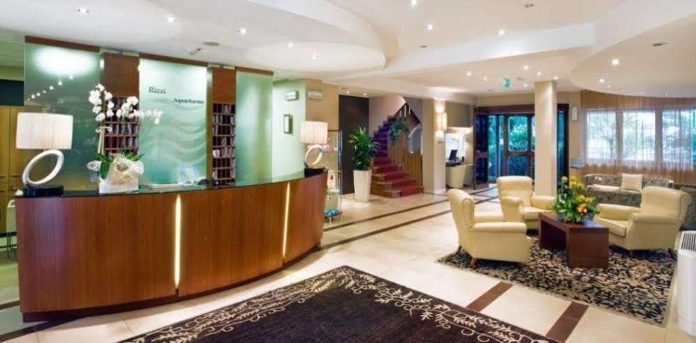Rizzi Aquacharme Hotel & Spa Boario Terme Exterior foto