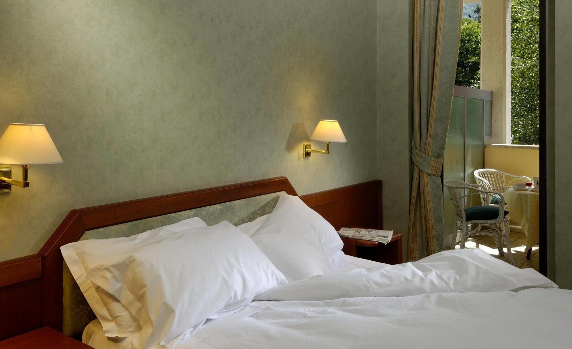 Rizzi Aquacharme Hotel & Spa Boario Terme Exterior foto