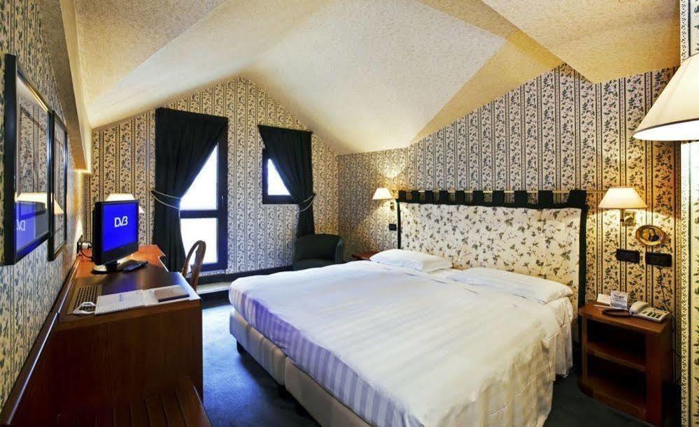 Rizzi Aquacharme Hotel & Spa Boario Terme Exterior foto